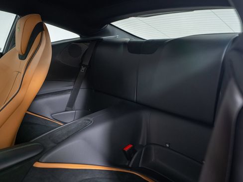 Used 2023 Ferrari Roma RWD image 20
