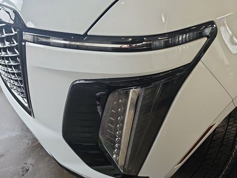 New 2026 Cadillac Escalade Sport w/ LPO, Floor Liner Package image 33