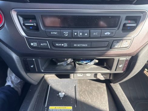 Used 2025 Honda Passport EX-L image 14