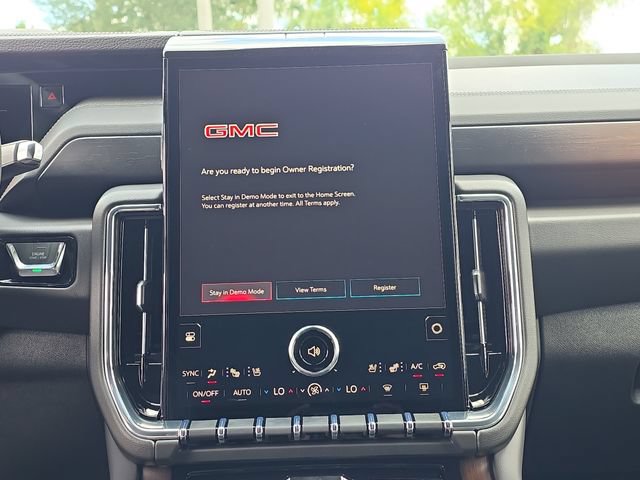 New 2026 GMC Yukon Denali w/ Advanced Technology Package AWD/4WD image 29
