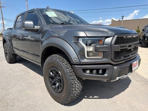 Used 2019 Ford F150 Raptor w/ Equipment Group 802A Luxury AWD/4WD image 3