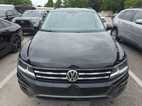 Used 2018 Volkswagen Tiguan S FWD image 2