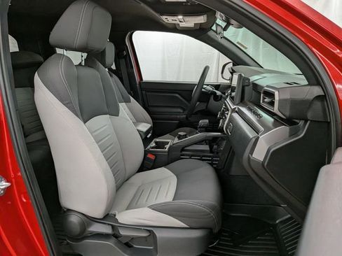 Used 2025 Toyota Tacoma TRD Off-Road AWD/4WD image 22