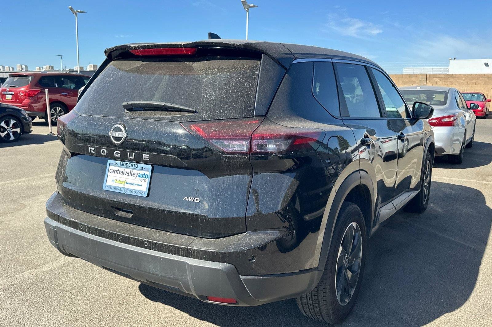 Certified 2025 Nissan Rogue SV AWD/4WD image 5