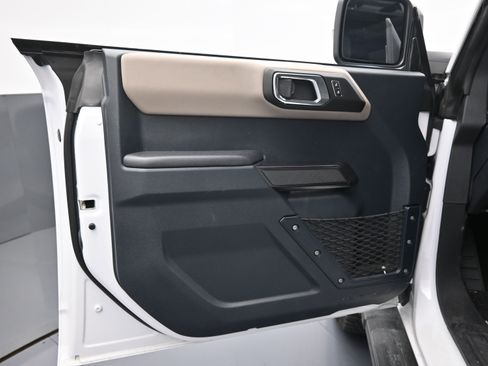 Used 2024 Ford Bronco Wildtrak image 17