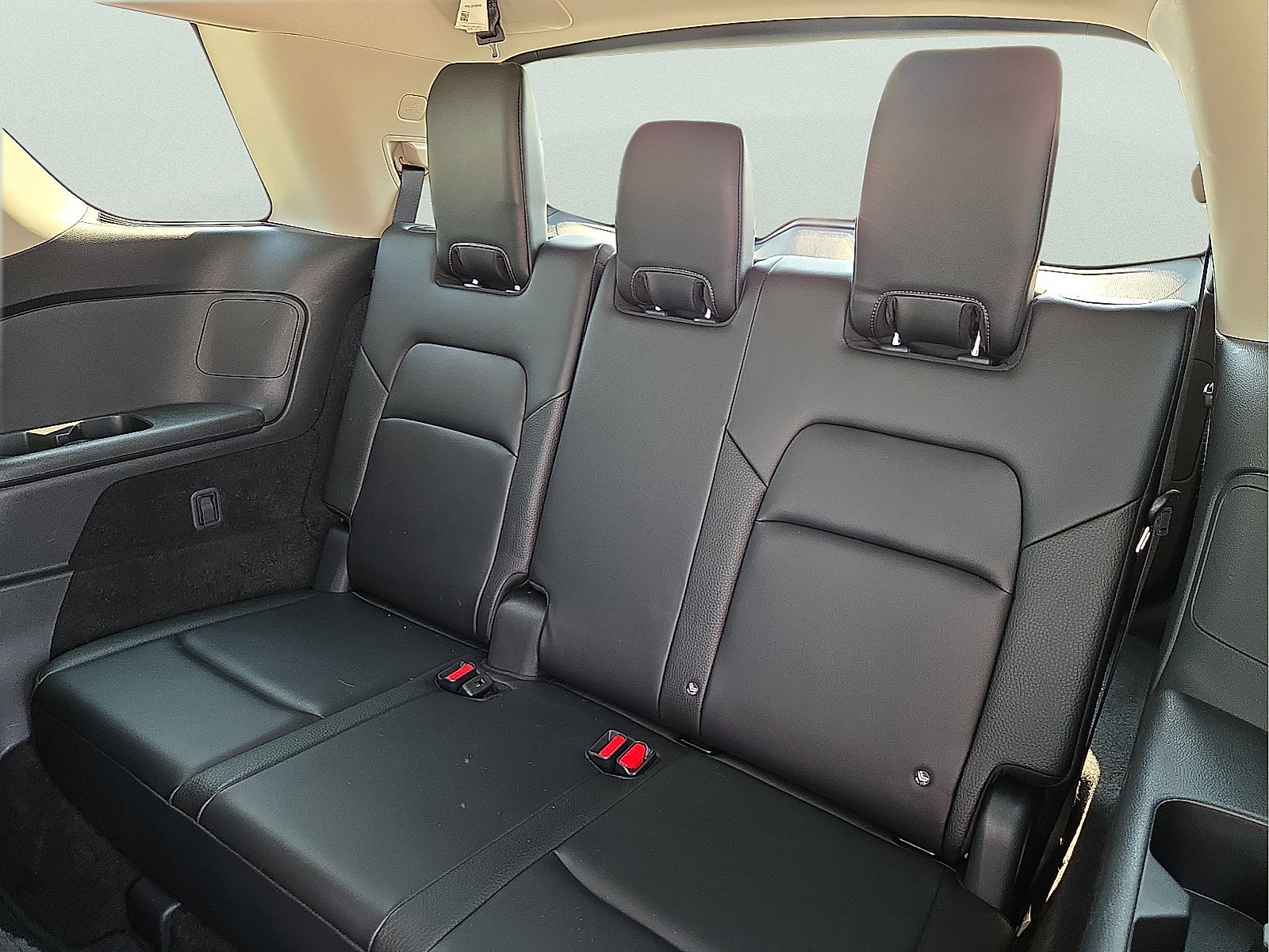 Used 2024 Nissan Pathfinder SL AWD/4WD image 10