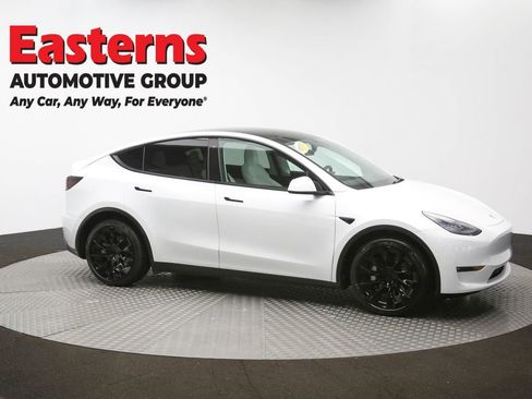 Used 2021 Tesla Model Y Long Range image 44