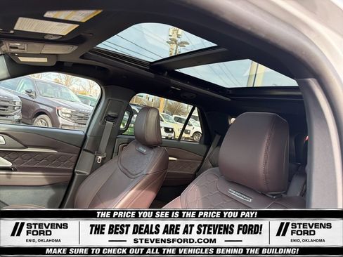 Used 2025 Ford Explorer Platinum w/ LUX Leather Package AWD/4WD image 17