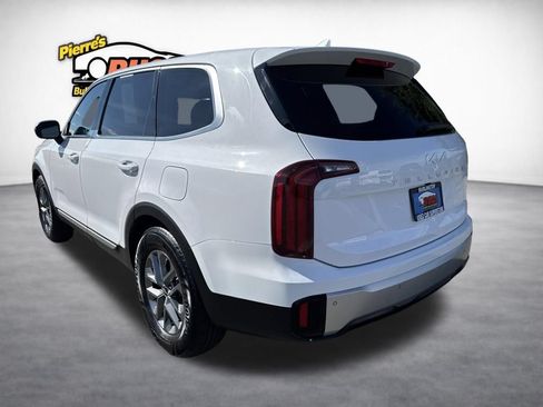 Used 2023 Kia Telluride LX FWD image 3