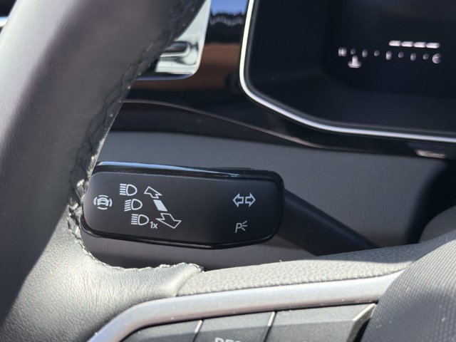 Certified 2025 Volkswagen Jetta Sport FWD image 20