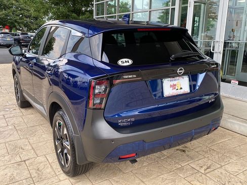 Certified 2025 Nissan Kicks SV AWD/4WD image 5