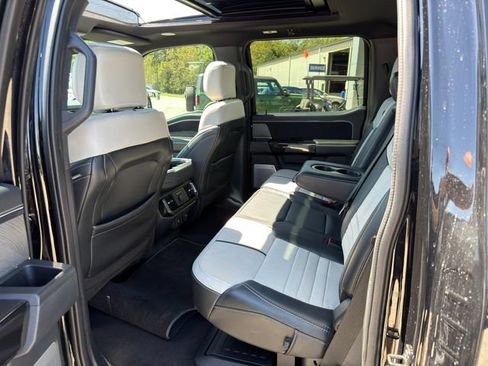 Used 2023 Ford F150 Lightning Platinum AWD/4WD image 19