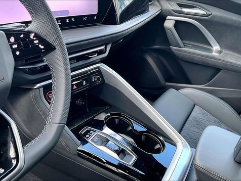 New 2026 Audi SQ5 Premium Plus image 23