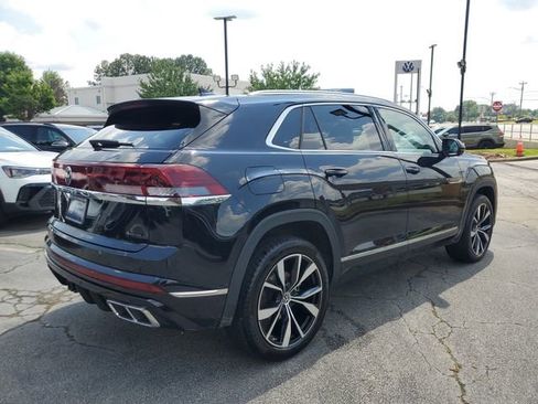 Certified 2025 Volkswagen Atlas Cross Sport SEL Premium R-Line AWD/4WD image 4