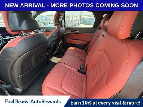 Used 2023 Kia Sportage SX image 11