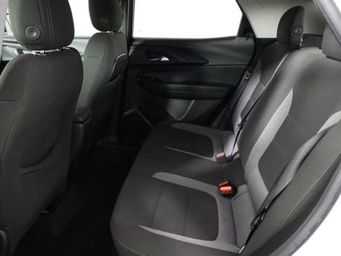 Used 2022 Chevrolet TrailBlazer LT FWD image 16