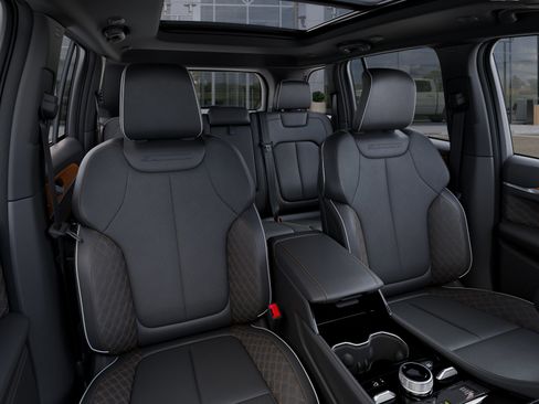 New 2026 Jeep Grand Cherokee Summit AWD/4WD image 16