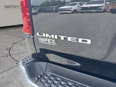 Used 2025 RAM 1500 Limited AWD/4WD image 36