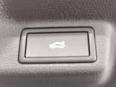 New 2025 Volkswagen ID. Buzz 1st Edition image 22