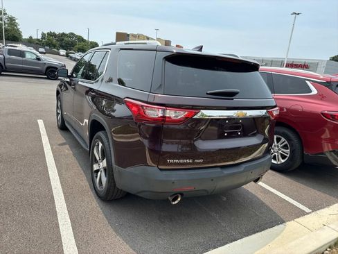 Used 2018 Chevrolet Traverse LT AWD/4WD image 2