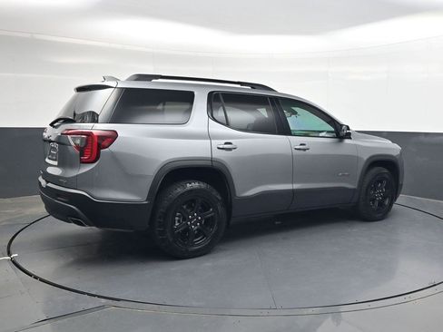 Used 2023 GMC Acadia AT4 w/ Technology Package image 4