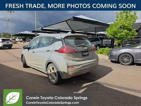 Used 2021 Chevrolet Bolt LT FWD image 6