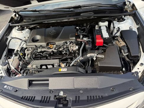 Used 2022 Toyota Camry SE FWD image 30