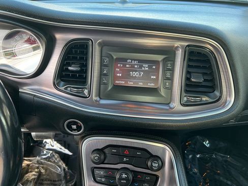 Used 2015 Dodge Challenger SXT RWD image 26