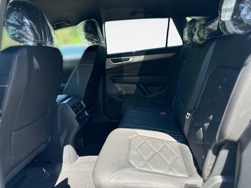 New 2026 Volkswagen Atlas Cross Sport SE image 22