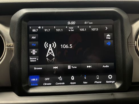 Used 2023 Jeep Gladiator Overland AWD/4WD image 29