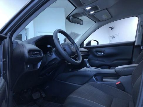 Used 2025 Honda HR-V LX image 10