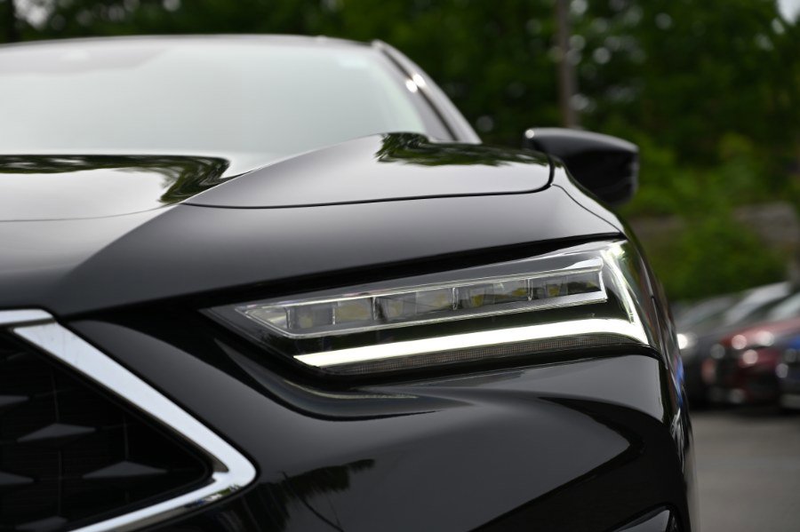 Used 2023 Acura TLX w/ Technology Package FWD image 10