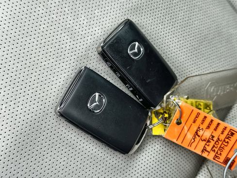 Used 2025 MAZDA MAZDA3 2.5 Turbo Sedan w/Premium Plus image 26