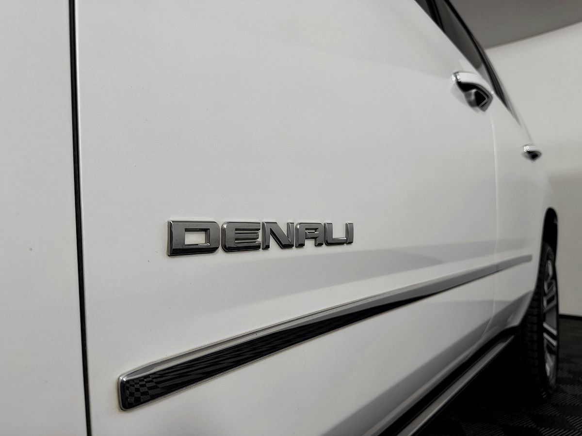 Used 2019 GMC Yukon Denali w/ Denali Ultimate Package AWD/4WD image 25