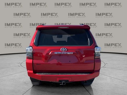 Used 2020 Toyota 4Runner SR5 Premium image 4