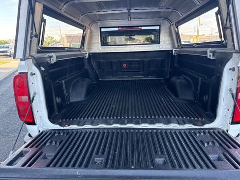 Used 2015 Chevrolet Colorado W/T RWD image 24