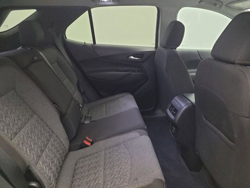 Used 2023 Chevrolet Equinox LT image 19