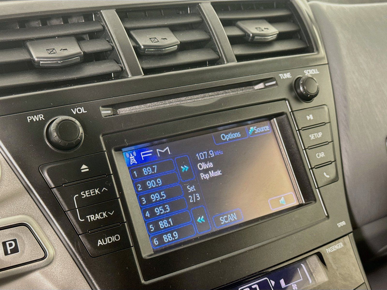 Used 2014 Toyota Prius V Two FWD image 12