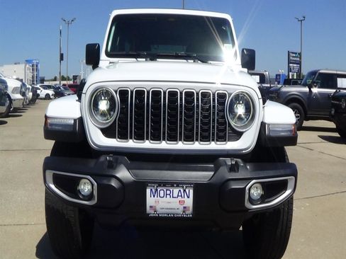Certified 2025 Jeep Wrangler Unlimited Sahara w/ Safety Group AWD/4WD image 3