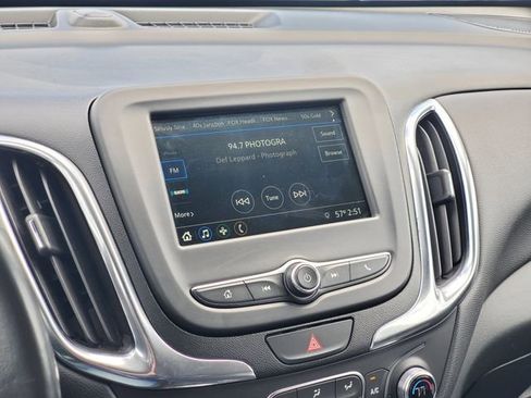Used 2019 Chevrolet Equinox LT FWD image 19