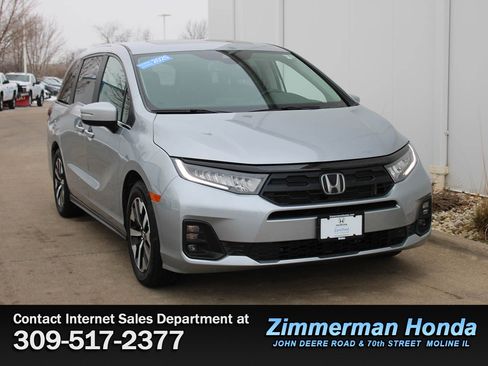 Certified 2025 Honda Odyssey EX-L image 3