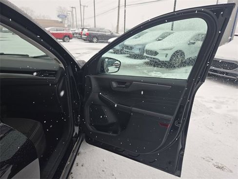 Certified 2023 Ford Escape Active image 17