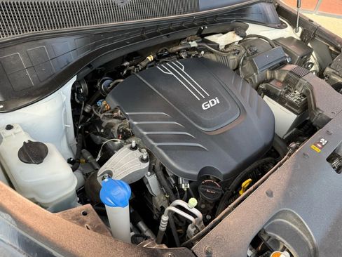 Used 2017 Kia Sorento EX w/ EX V6 Premium Package image 25