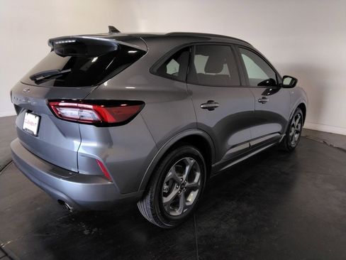 Used 2023 Ford Escape ST-Line image 5