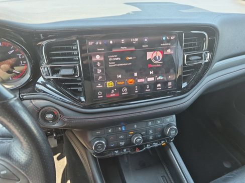 Used 2021 Dodge Durango R/T w/ Technology Group AWD/4WD image 14