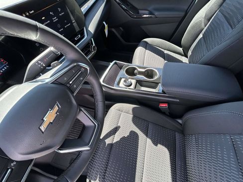 New 2026 Chevrolet Equinox LT w/ Safety and Technology Package FWD image 10