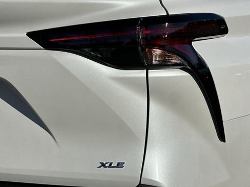New 2026 Toyota Sienna XLE image 26
