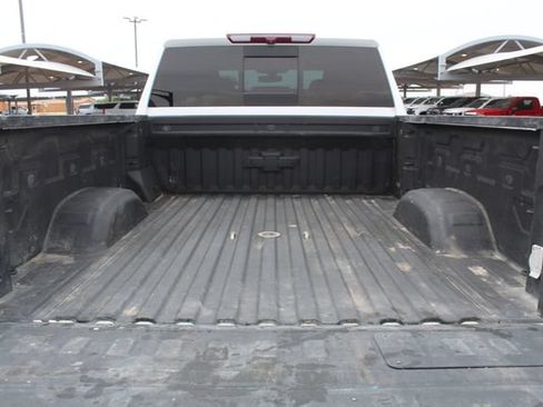 Used 2022 Chevrolet Silverado 2500 LTZ w/ LTZ Convenience Package AWD/4WD image 6