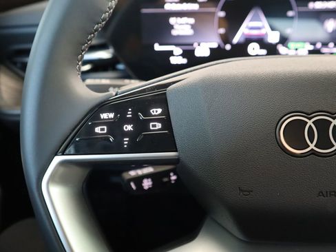 Used 2025 Audi Q5 Premium Plus image 12