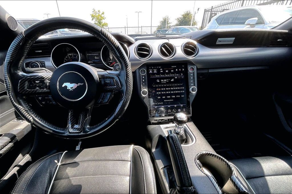 Used 2018 Ford Mustang GT RWD image 18